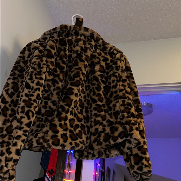 Love Tree Leopard Print Teddy Jacket - Picture 2 of 2